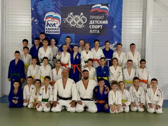 Борцовское братство в Крыму будет развивать детско-юношеский спорт Борцовское братство в Крыму будет развивать детско-юношеский спорт