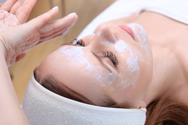 Cold Peeling Benefits for Smoother and More Radiant Skin